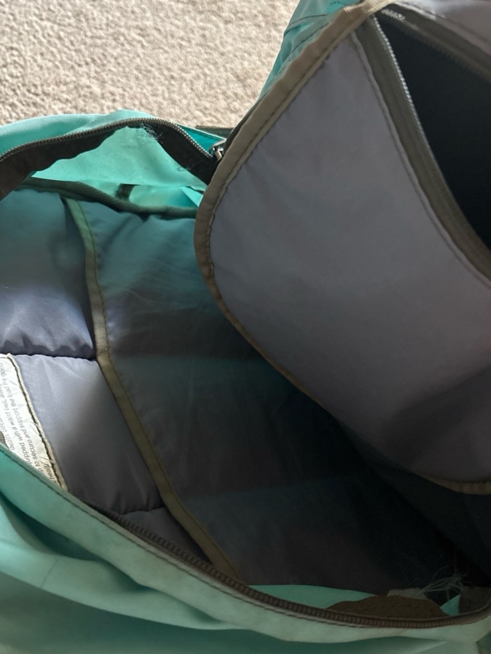 L.L bean backpack - Picture 2 of 6